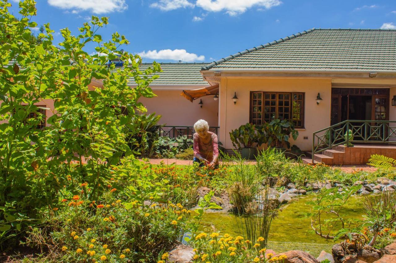 12 Fleetwood Bed & Breakfast Хараре Екстериор снимка
